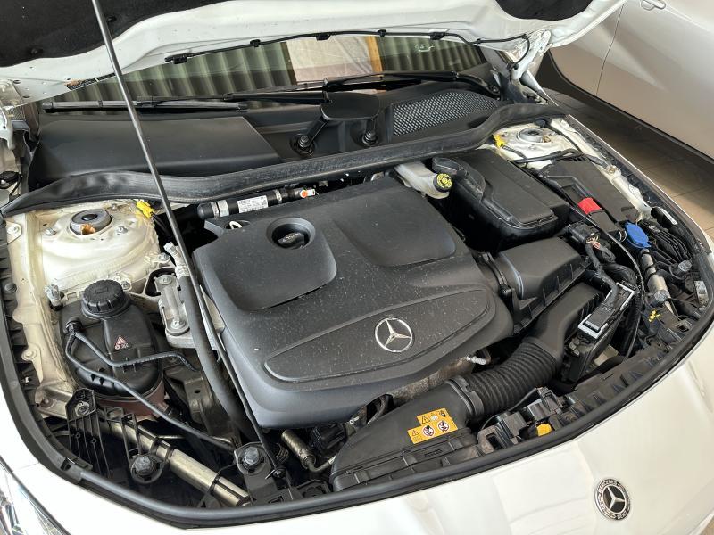 Mercedes-Benz CLA 180 1.6i Boite auto Kit AMG - photo 20