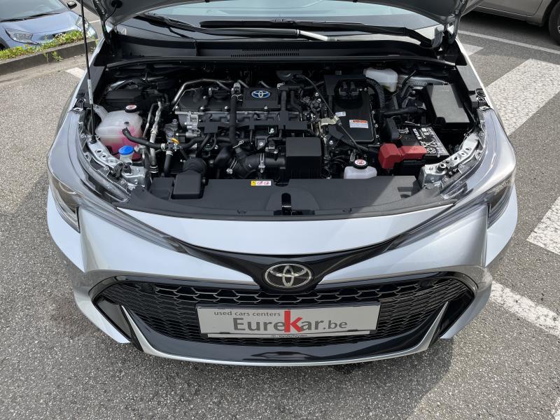 Toyota Corolla 1.8 HYBRID GR SPORT - photo 18