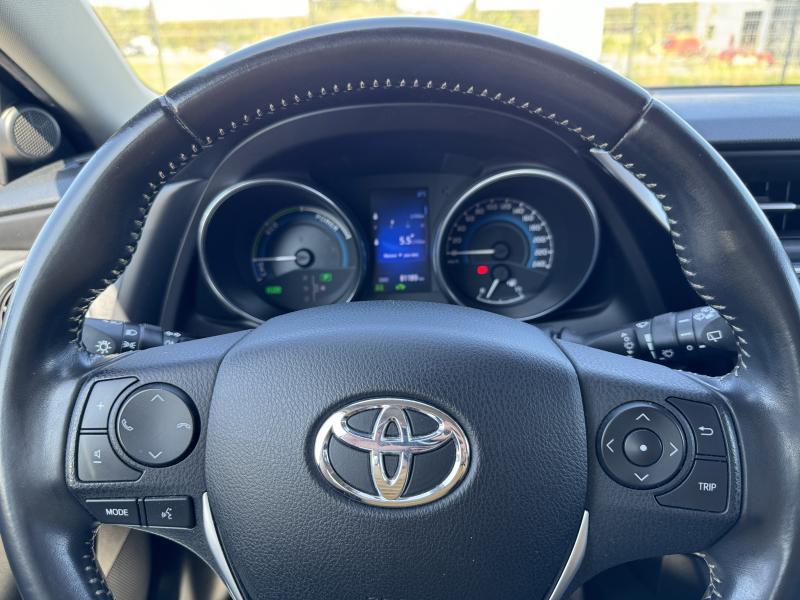 Toyota Auris 1.8 Hybrid TS - photo 8