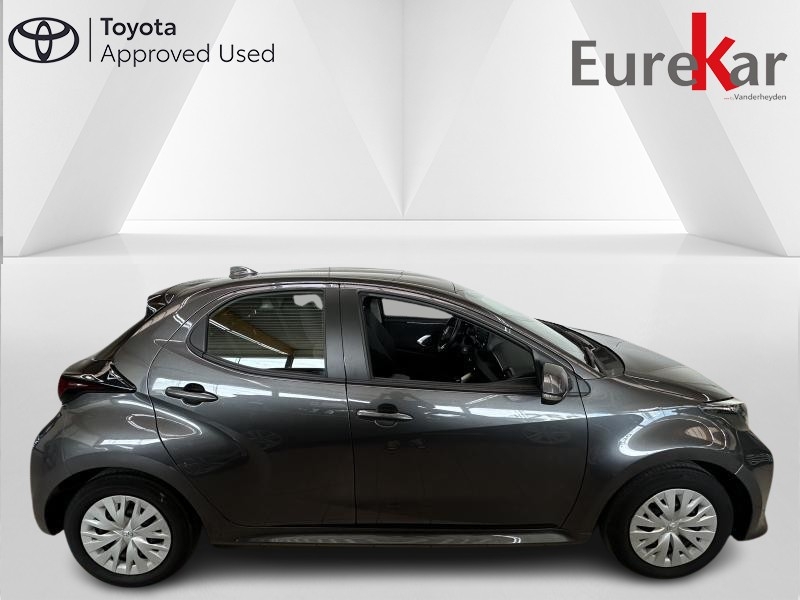 Toyota Yaris 1.5 Hybrid CVT - photo 4