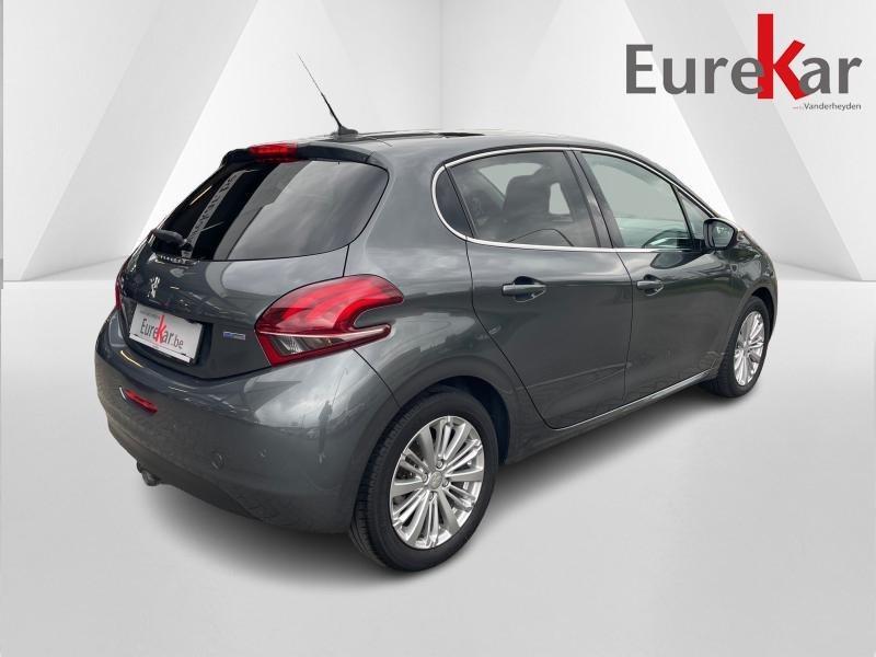 Peugeot 208 1.2i - photo 5